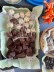 braune und weiße Popcakes