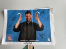 Gebärdenbild Applaus mit Unterschriften der Band Kasalla